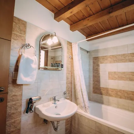 Daire Trikalioti's Lush Estate