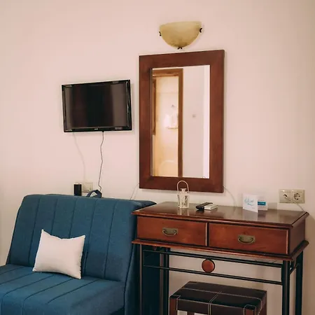 Daire Trikalioti's Lush Estate