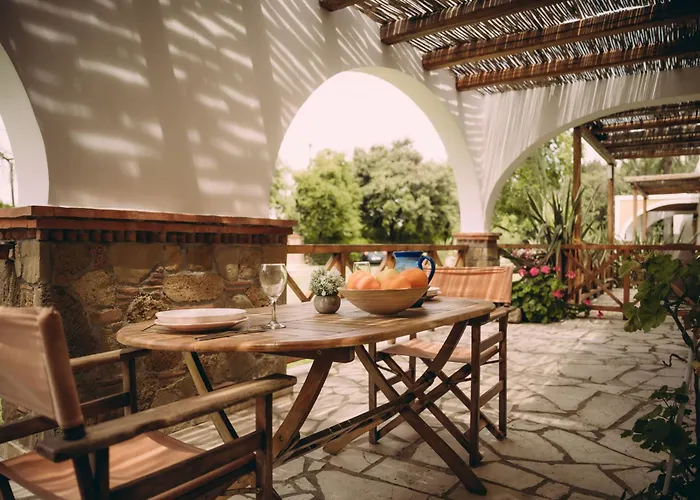 Trikalioti's Lush Estate Palouki